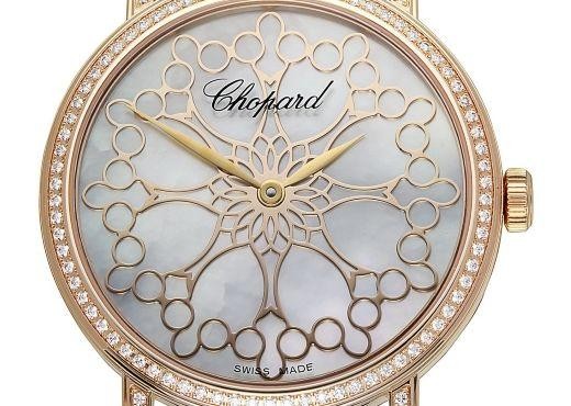 Перламутровый циферблат. Часы Bertha циферблат перламутр. Chopard часы женские перламутровый циферблат. Часы с перламутровым циферблатом женские.